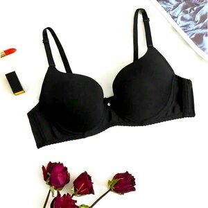 New Solid Black Underwire Push Up Medium Stretch Minimalist Rhinestone Bra